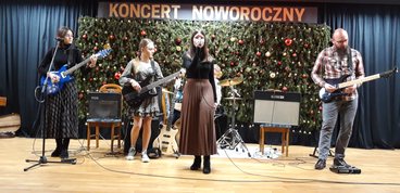 Koncert Noworoczny w Czarnożyłach. Przyszło tyle ludzi, że brakło miejsc